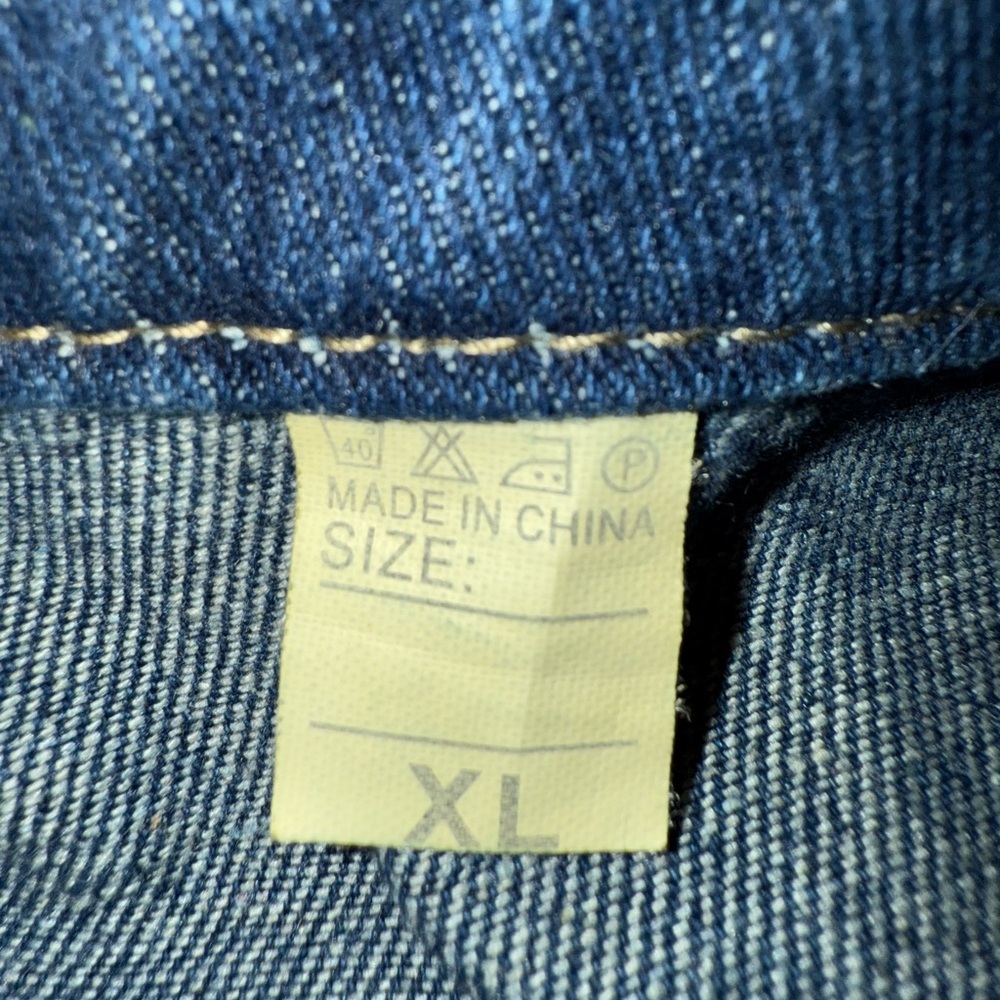 SHEIN JEAN JACKET - Picture 6 of 6